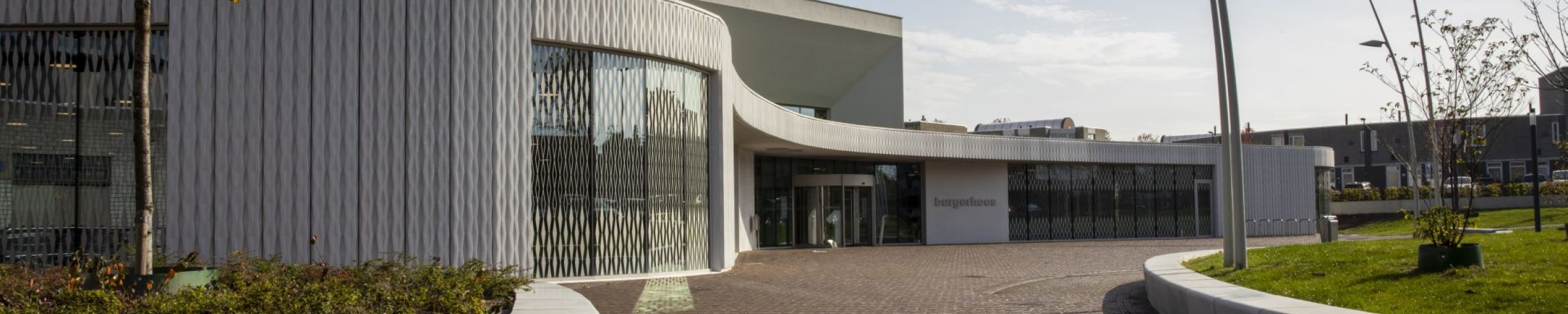 Burgerhoes aan kant Sweelinckplein
