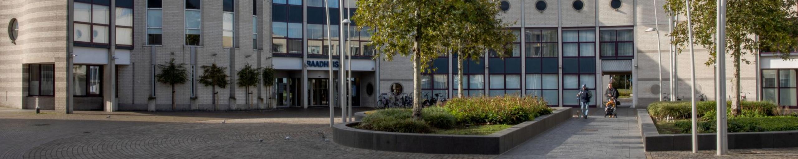 Burgerhoes aan het Raadhuisplein